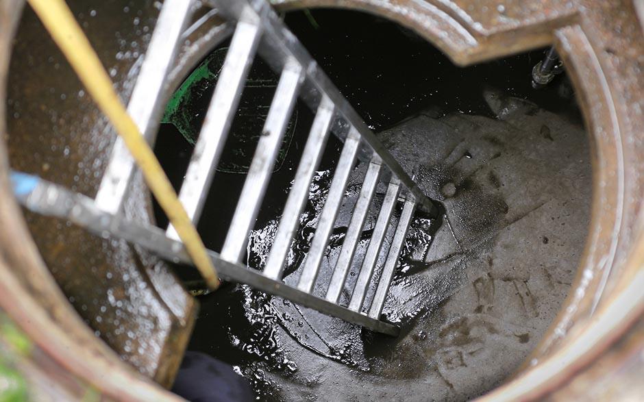 déboucher une canalisation d'eaux usées Paris